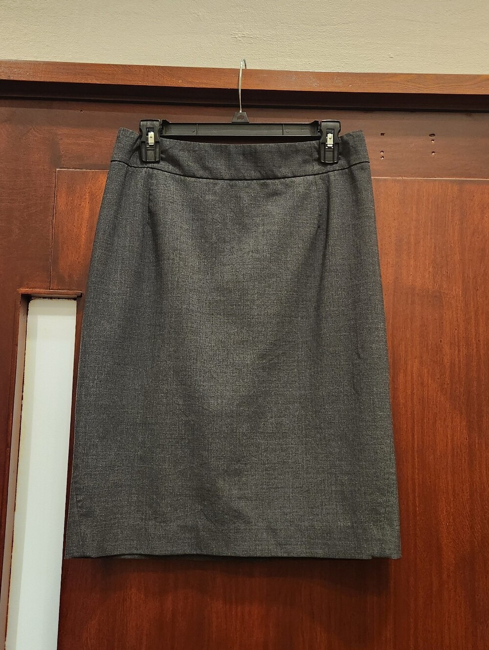 Theory Wool Charcoal Gray Pencil Skirt Office Professional Femme-Fatale